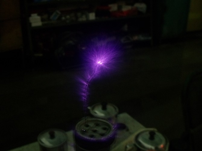 自制特斯拉线圈蜡烛,自制超大电弧特斯拉线圈