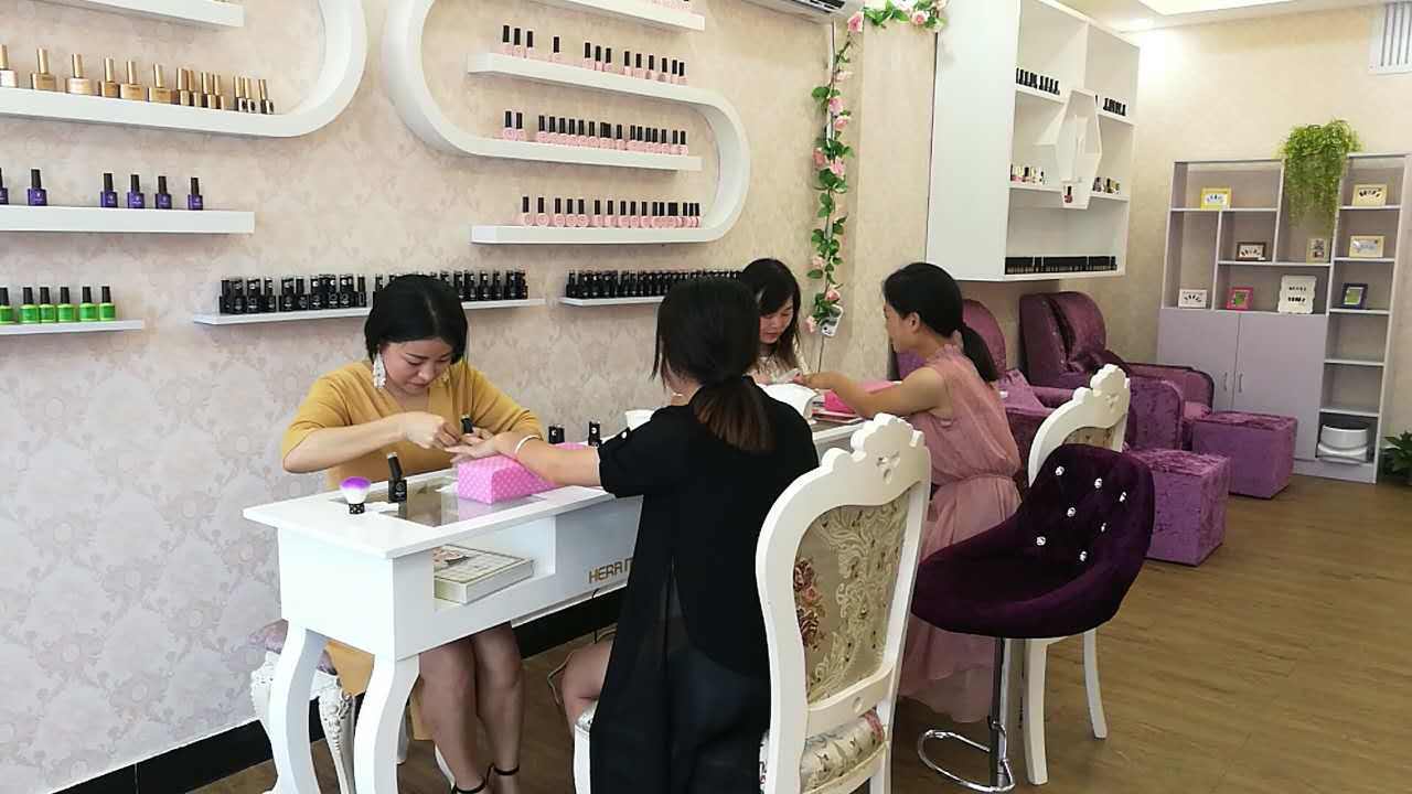 新手开美甲店一定要避开三个坑,开4家美甲店少走20年弯路