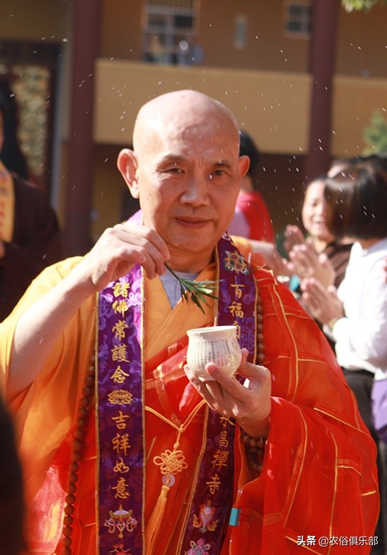 农村白事出殡有哪些讲究,出殡扎纸开光是什么意思