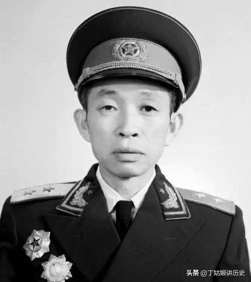 1955年授军衔，闹得最凶的三个人是谁，获得了什么军衔？