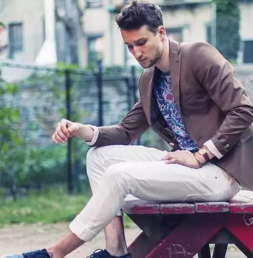 男装的服装搭配技巧有哪些,男装搭配衣服的技巧有哪些