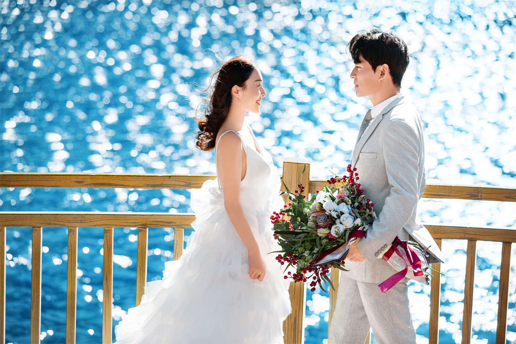 现代经典婚纱摄影丽江,恰遇好景