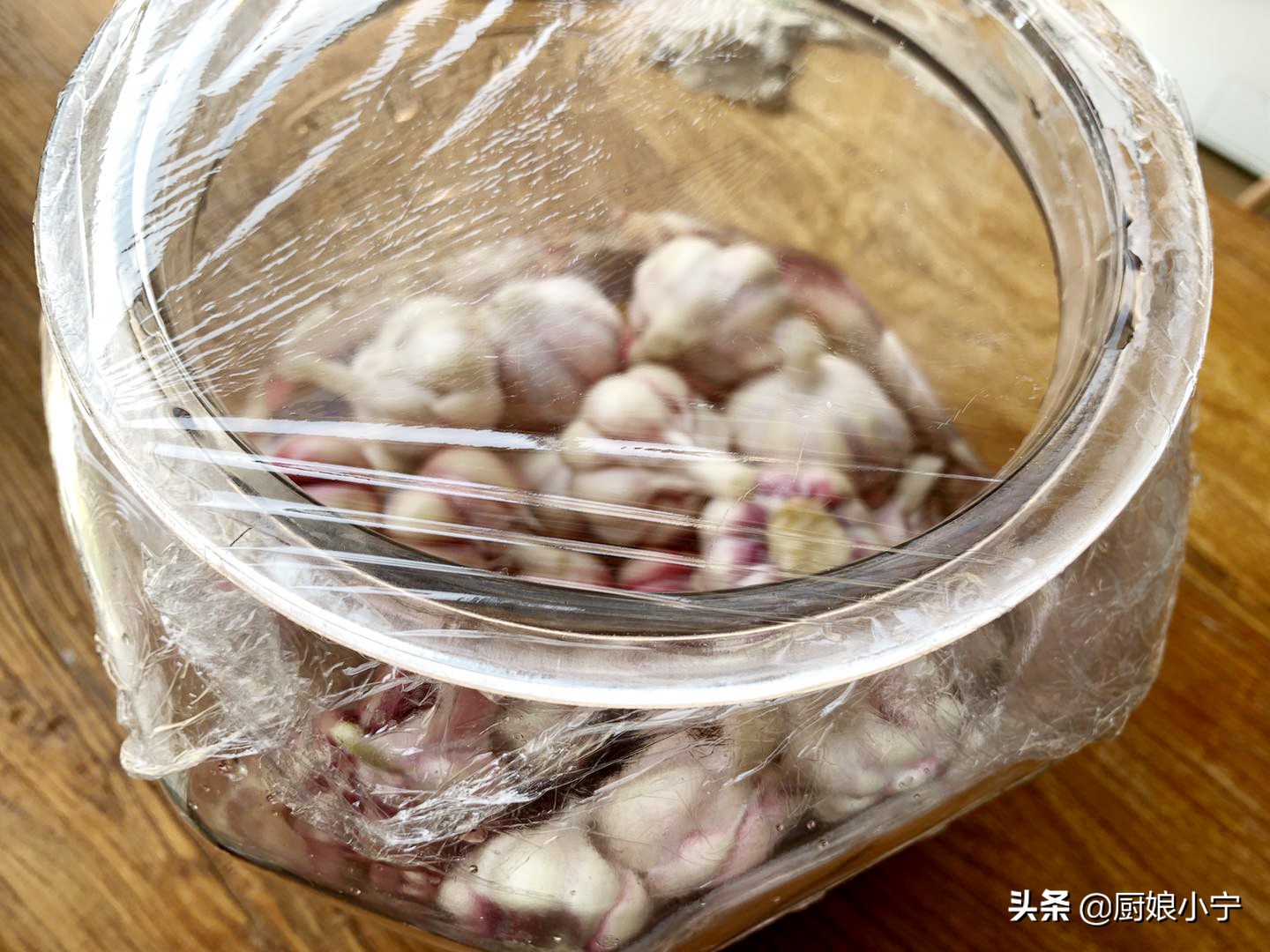 20斤大蒜做糖醋蒜需要多少糖和醋,大蒜出蒜苔快的方法