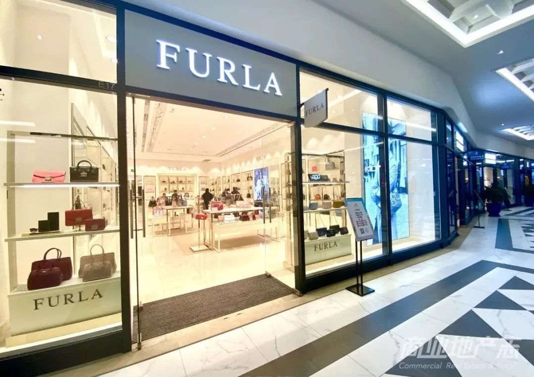 成都奥莱小镇,上海奥莱和佛罗伦萨小镇