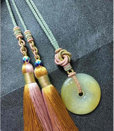 一根绳子编玉简单,用绳编玉石