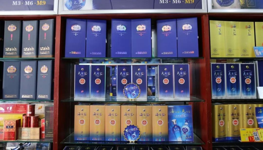 樱桃泡白酒不能和啥食物同吃,白酒和什么不能同食