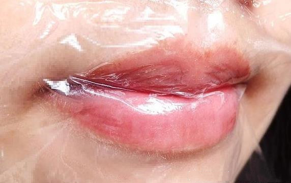 再昂贵的口红也只是点缀,遮盖深唇纹最好的口红