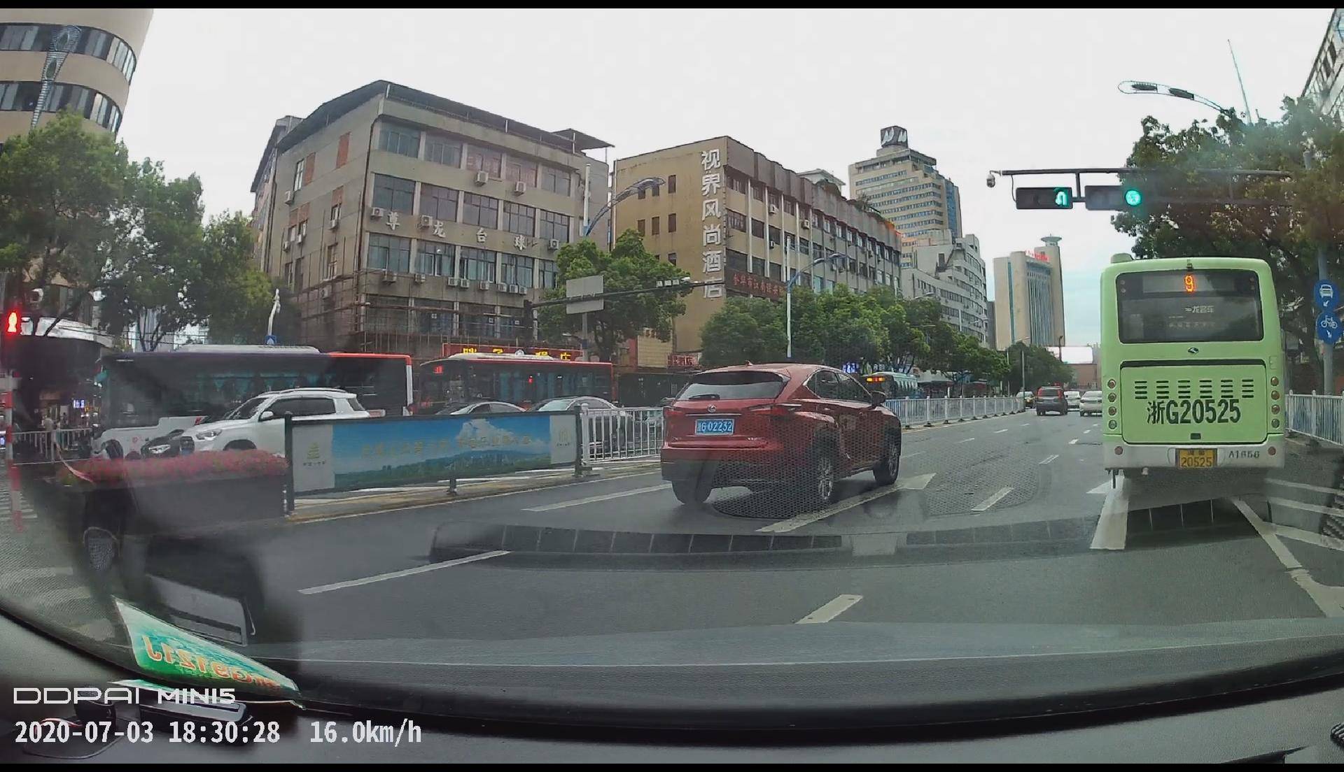 盯盯拍行车记录仪mini54k测评,行车记录仪推荐盯盯拍mini5