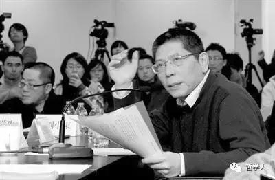 哲学家只要能解决这两个问题，就能解决人类的大多数疑惑