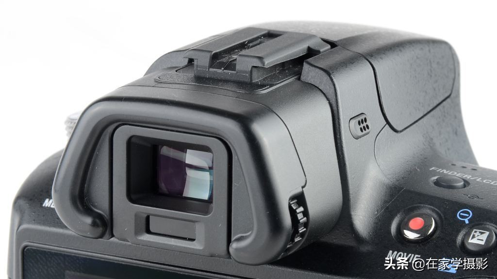 sonya7m3取景器模糊怎么回事,相机取景器里的参数看不清