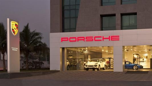 保时捷车车主回应被刮,车主回应保时捷致歉