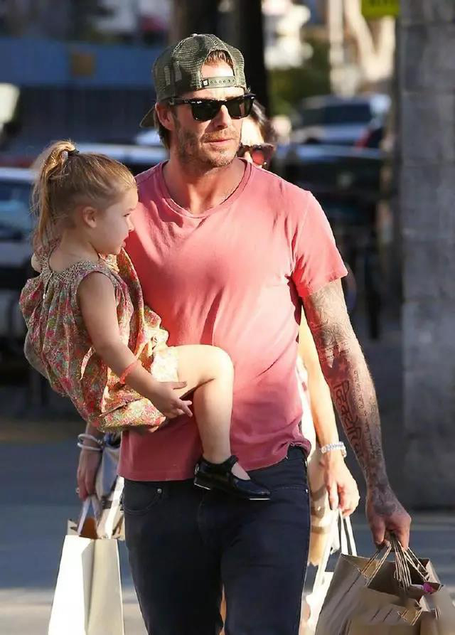 贝克汉姆万人迷,万人迷贝克汉姆全家福