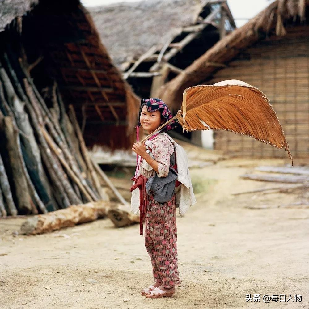 日本摄影师给中国儿童拍照,著名摄影师回忆第一次给孩子拍照