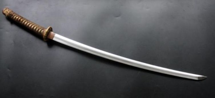 日本刀的瑕疵都是什么样子的,日本武士刀与中国的刀的对比