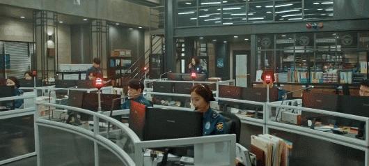 豆瓣高达8.8评分 (豆瓣评分9.0却不敢再看第二遍)