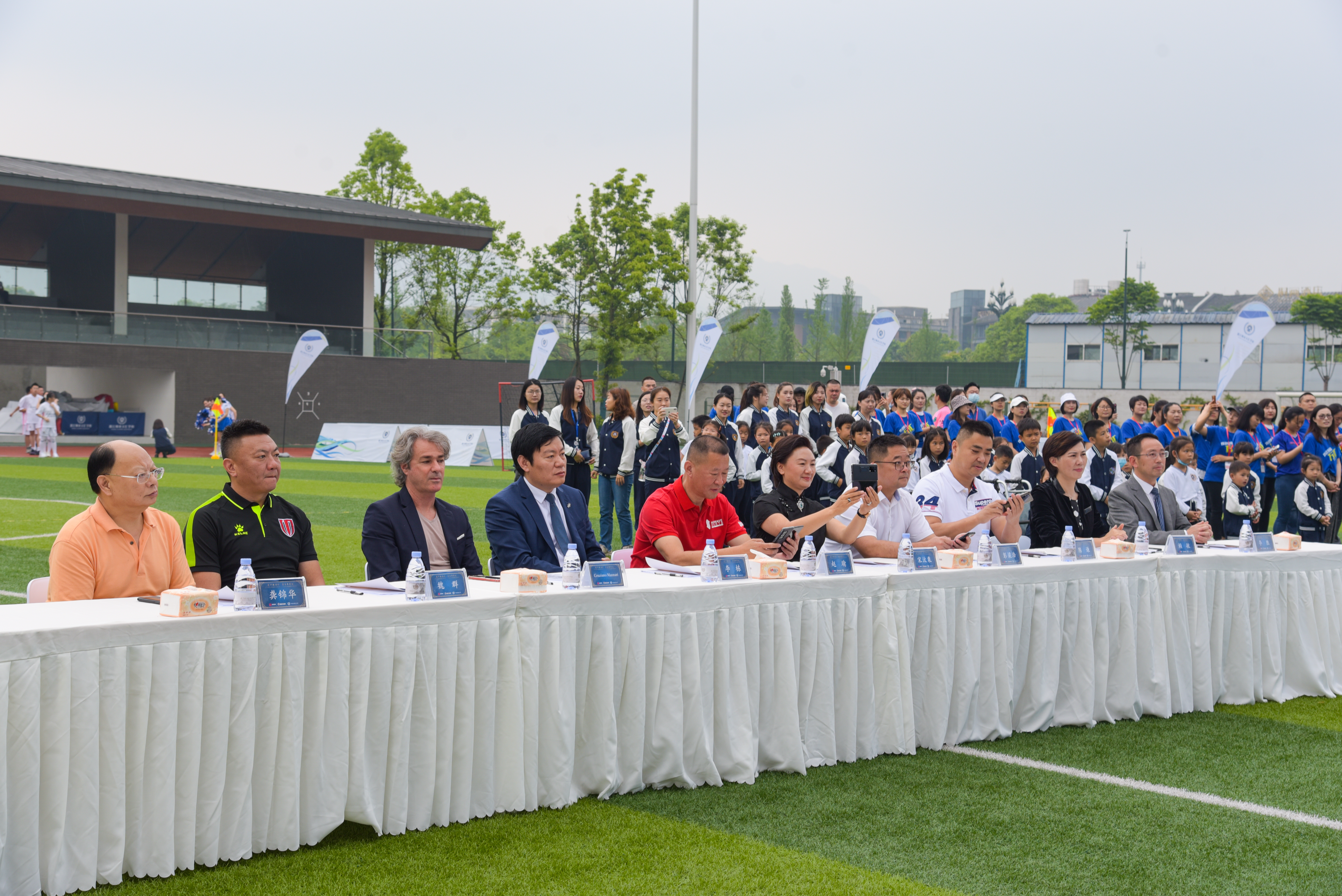 这所最美的“水墨校园”迎来首届足球春季联赛！AC米兰球星都来了