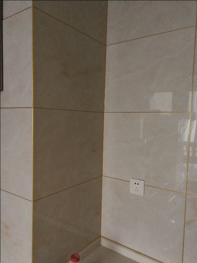 地砖2.5的美缝和2.0美缝哪个好,美缝怎么压缝才能尽量跟瓷砖平呢