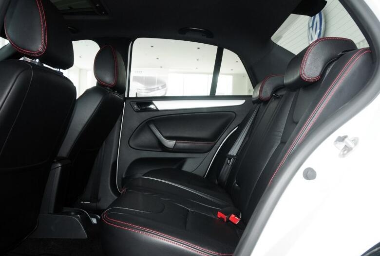 皮实耐用的车宝来,10万内省油耐用宝来