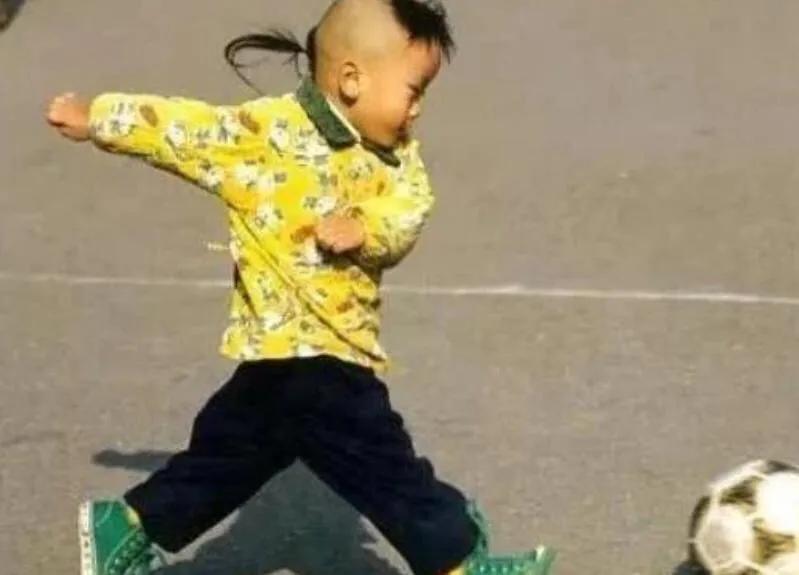 中国足球神童米卢现状,米卢评价足球神童