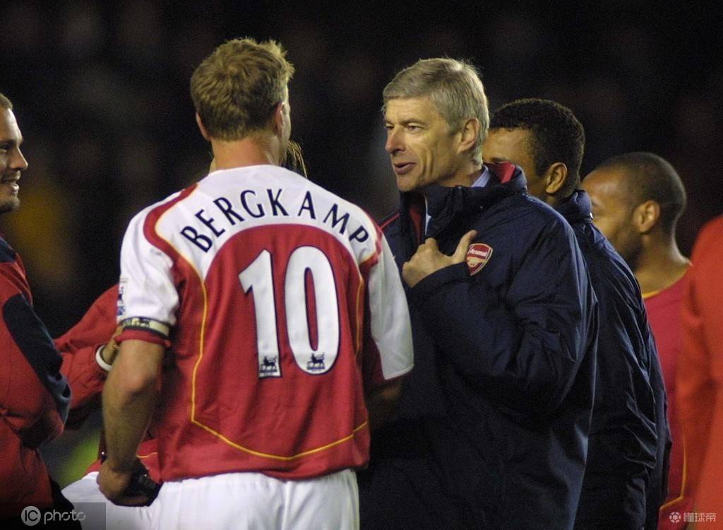 足坛致敬科比,冰王子博格坎普经典进球动图