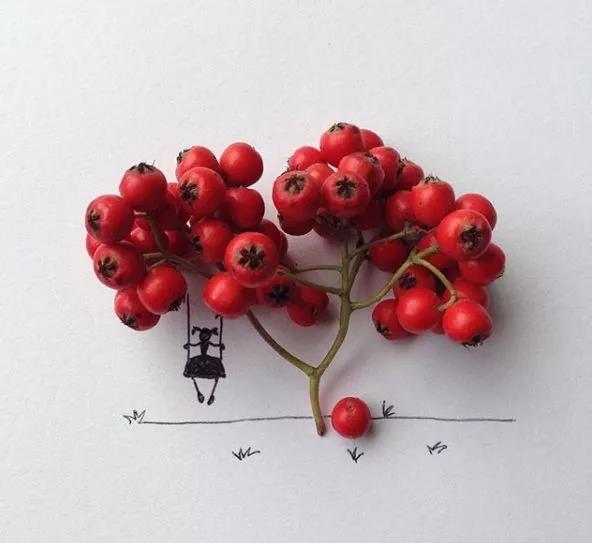 你可以擦掉那滴水,或者顺势用它画点不一样的美丽