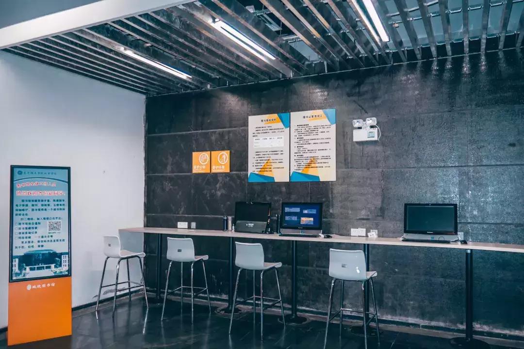 东莞理工学院城市学院新生群,东莞理工学院城市学院英语系