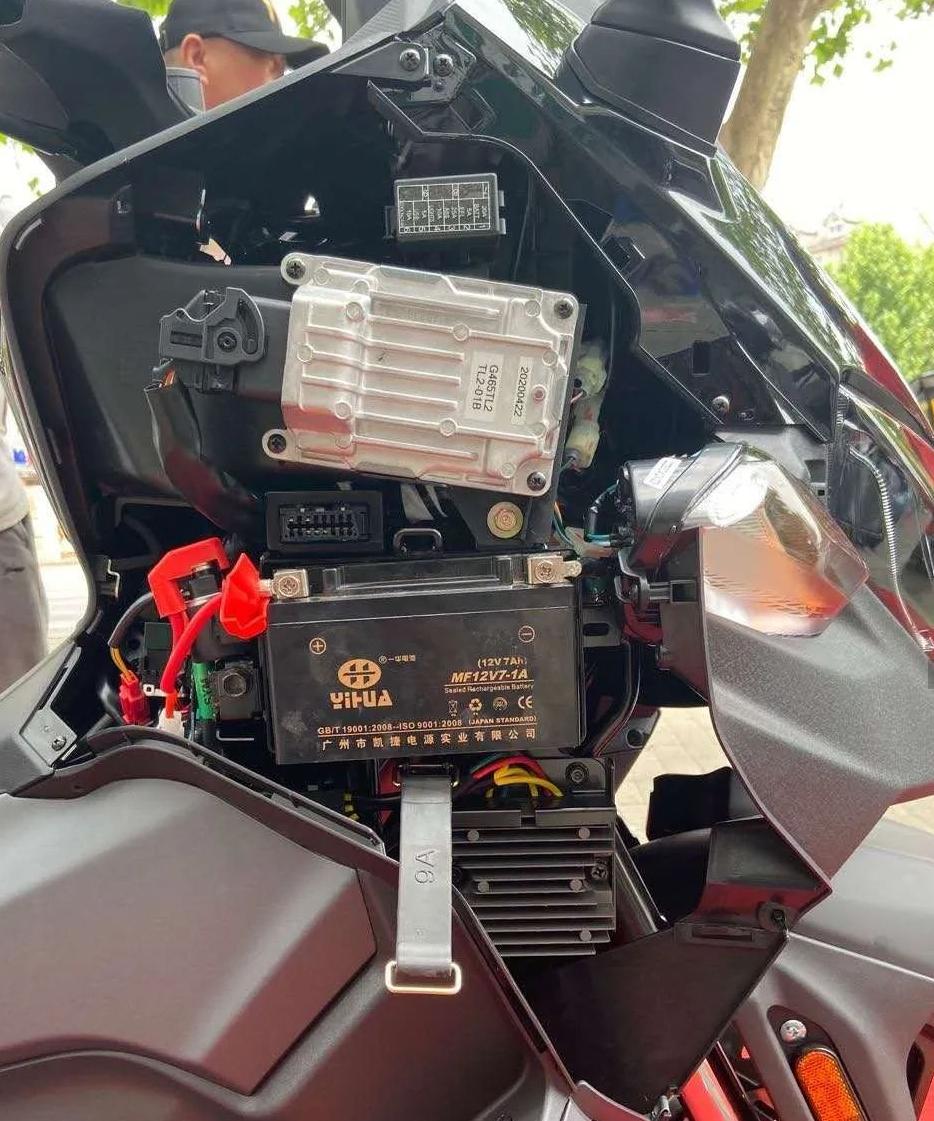 台湾三阳踏板摩托车500cc的价格,三阳tl500双缸踏板视频评测