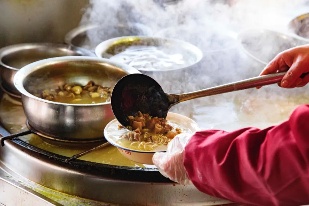 长江边好吃的地方,长江流域最好吃的城市