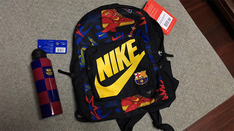 梅西15周年纪念战靴,2019梅西金球战靴