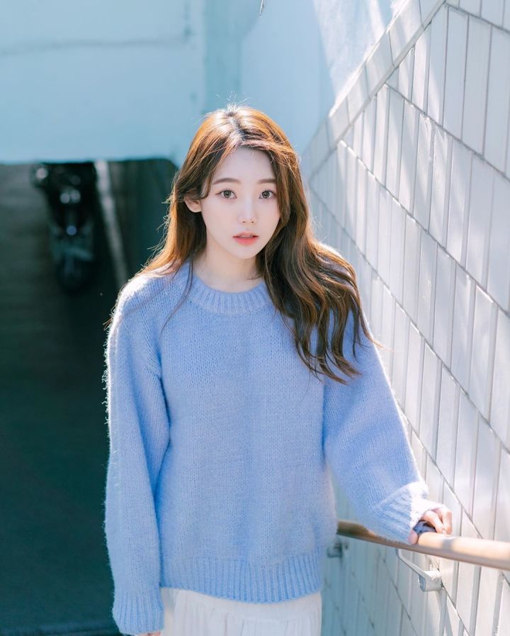 人像拍摄如何摆出自然的姿势,郁金香与人像拍照姿势照片