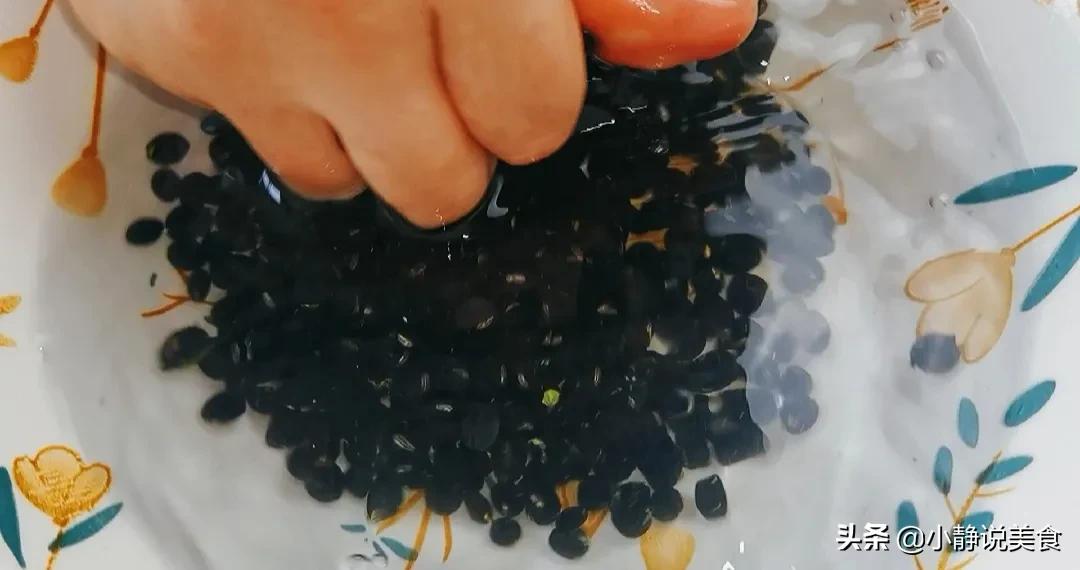 黑豆最简单的十种吃法,补药一堆不如黑豆一把