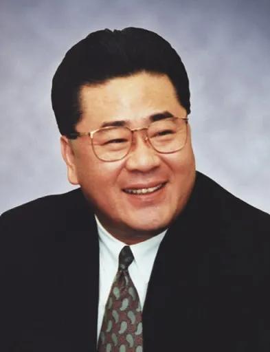 韩国财阀系列之“狂躁的一家人”