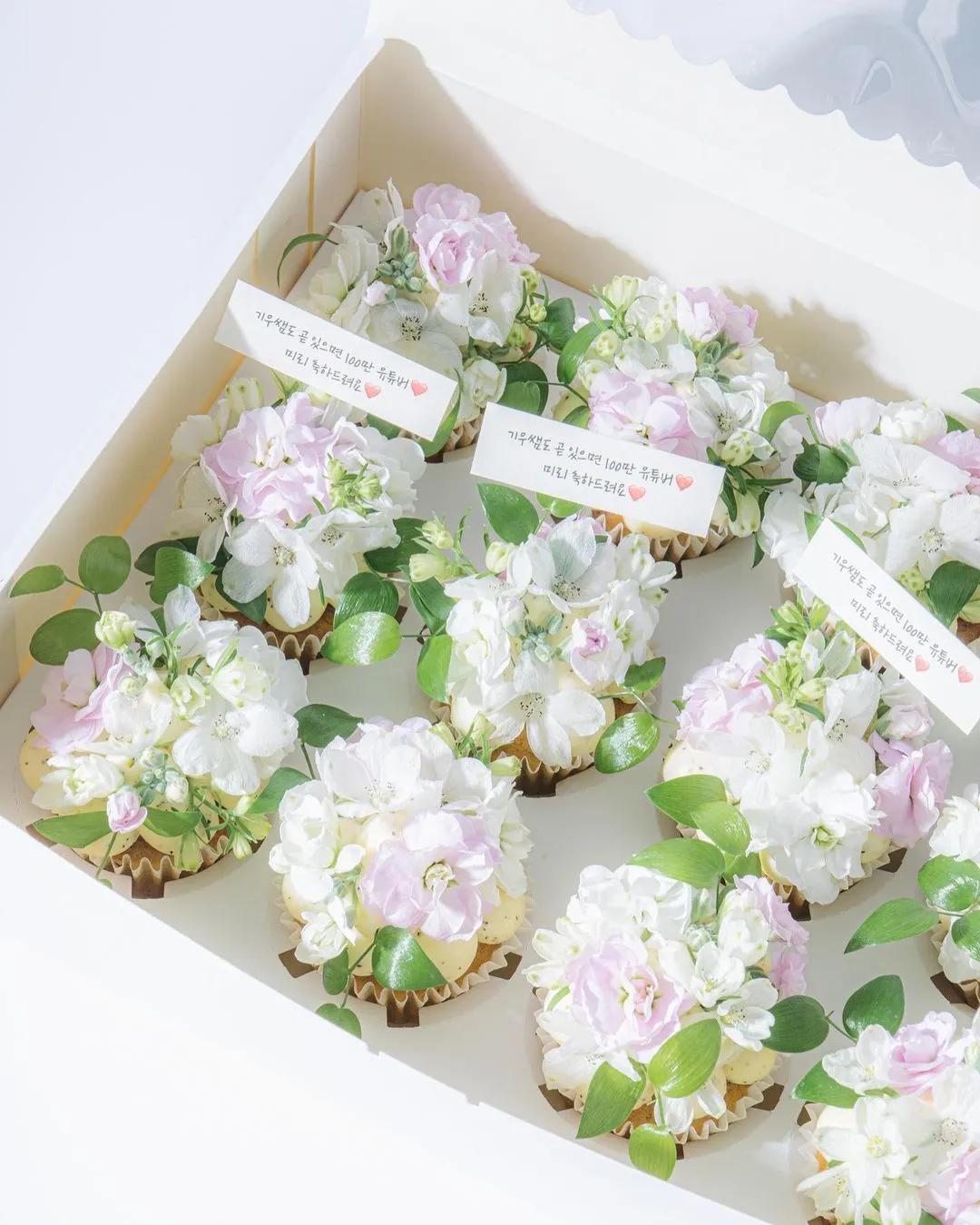 六种不同口味母亲节蛋糕,哈尔滨母亲节蛋糕款式最新图片