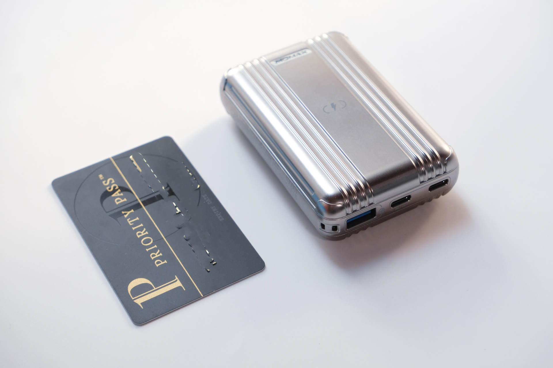 摩米士充电宝10000毫安实测,三电一兽共享充电宝