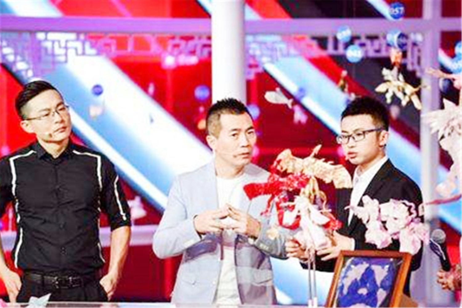 15岁考入麻省理工,十岁就考上麻省理工的天才