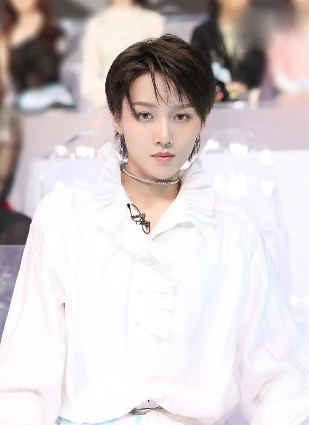 the9刘雨昕表现力,the9成团夜刘雨昕校园呐喊