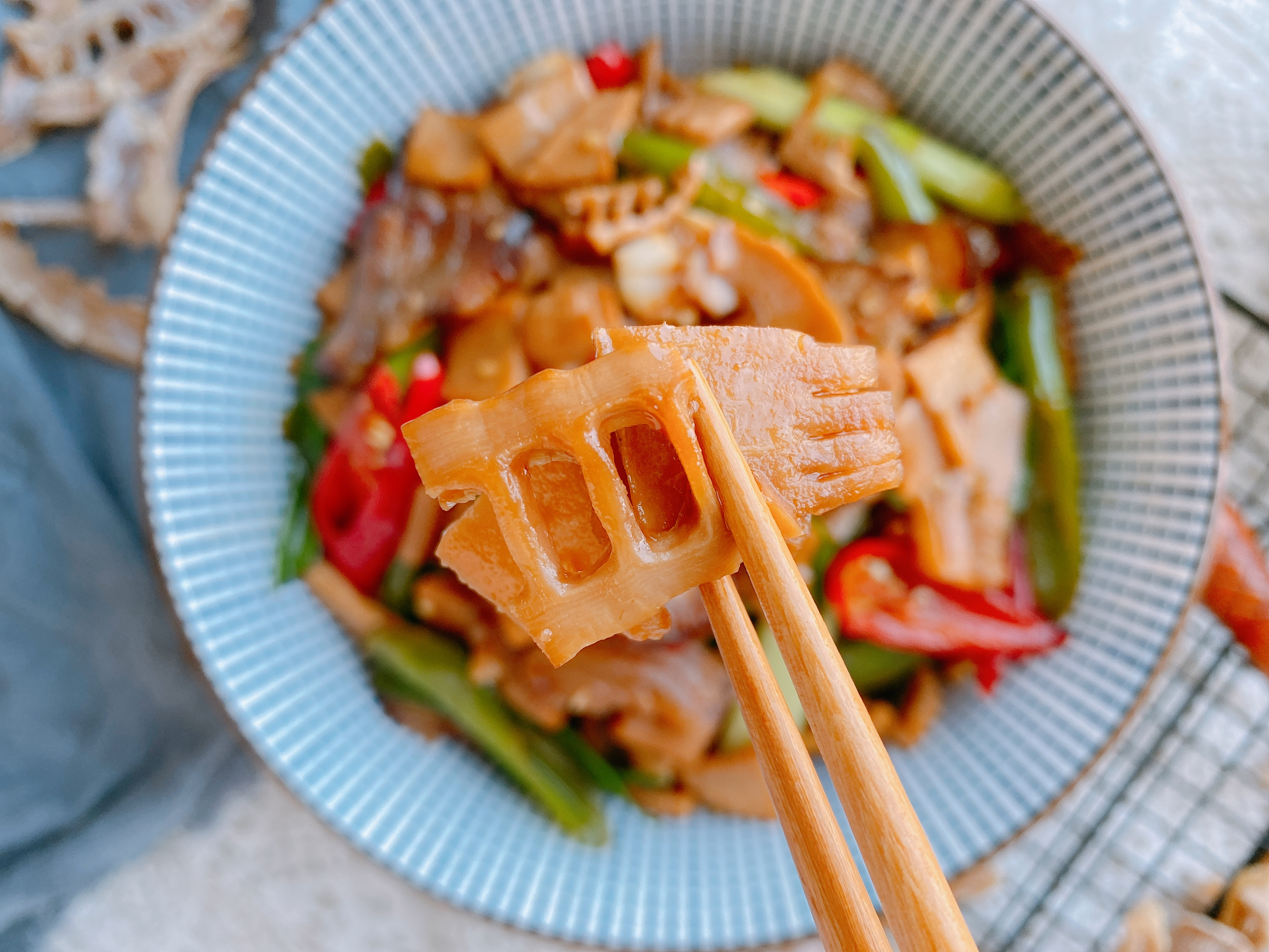 笋干怎么炒才好吃,笋干为何非要肉来做才好吃