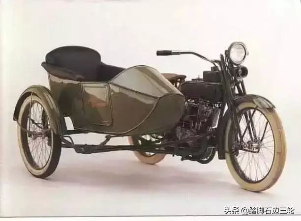 边三轮“挎子”为什么主车是歪的，边车是斜的？