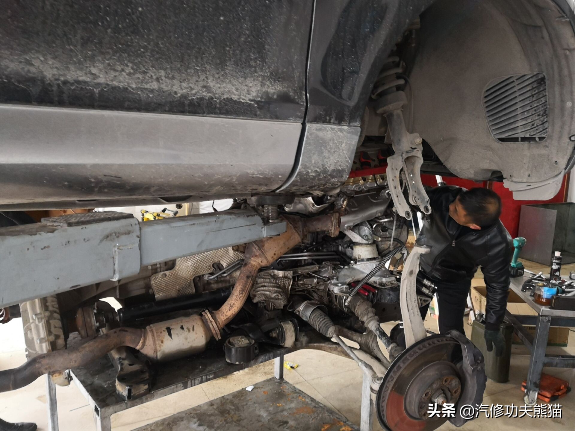 只因修烧机油却被人修到残废！4S拒修！一台奥迪Q7的重生路