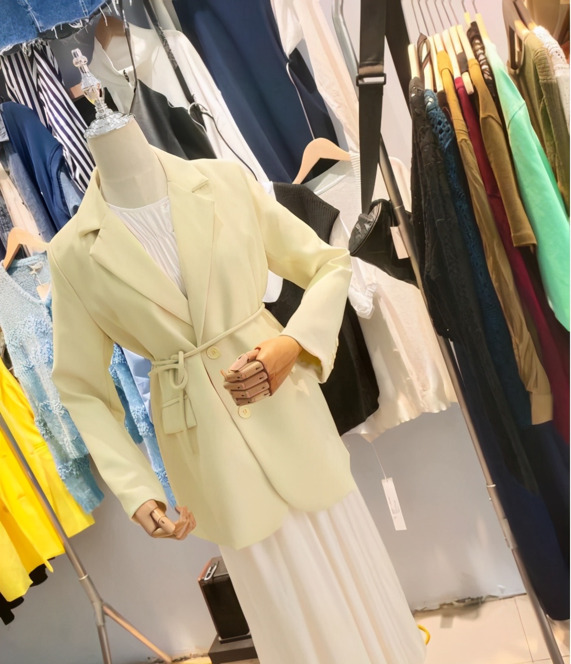 2020年必看的服装店经营趋势,19至99元服装店经营模式