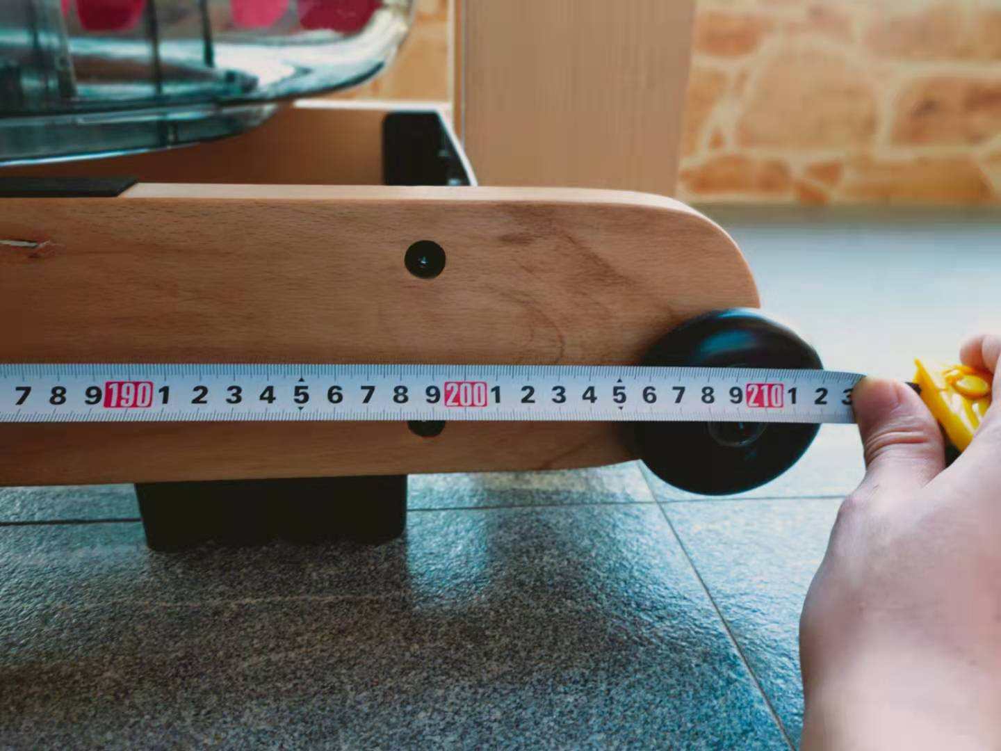 跑步期间用划船机锻炼可以吗,划船机和跑步机哪个减肥最有效