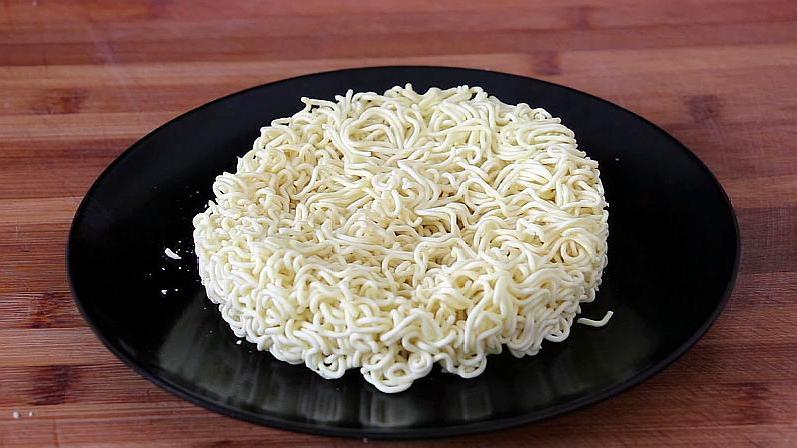 方便面最好吃做法,吃方便面容易流口水