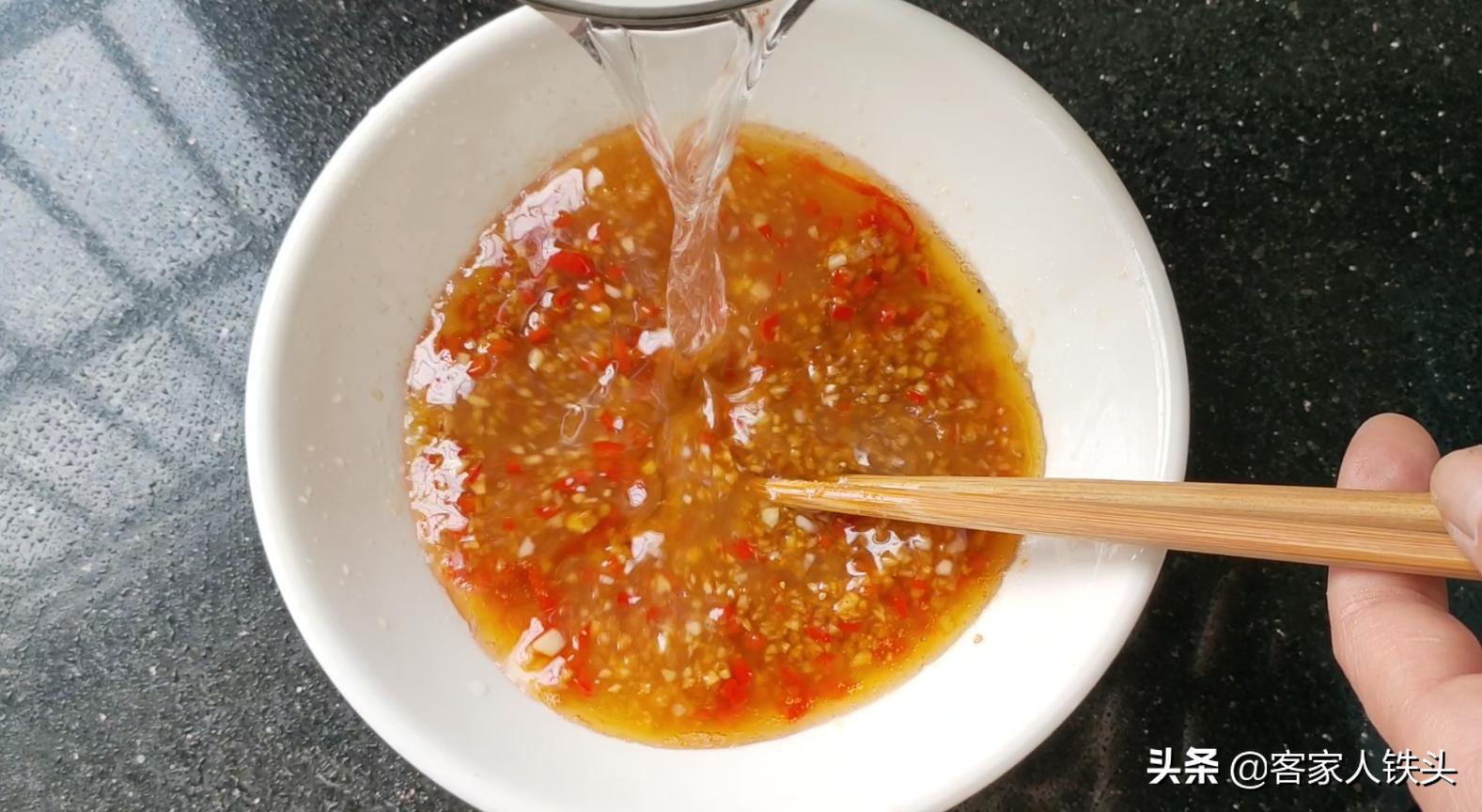 大虾这样做不加一滴水出锅香喷喷,大虾怎么做外酥里嫩特别开胃下饭