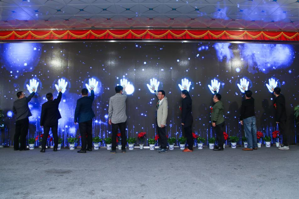 “聚力新华·赋能未来”长沙新华电脑学院电竞学院正式成立