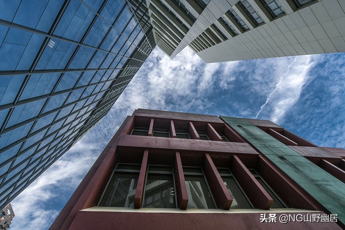 澳门半岛鲜有的公立大学，师资力量居世界前列，却以“学院”命名