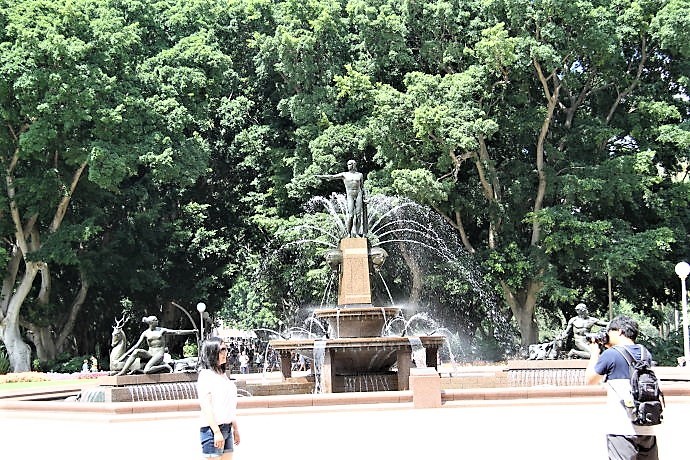 悉尼皇家植物园和海德公园,伦敦和悉尼海德公园