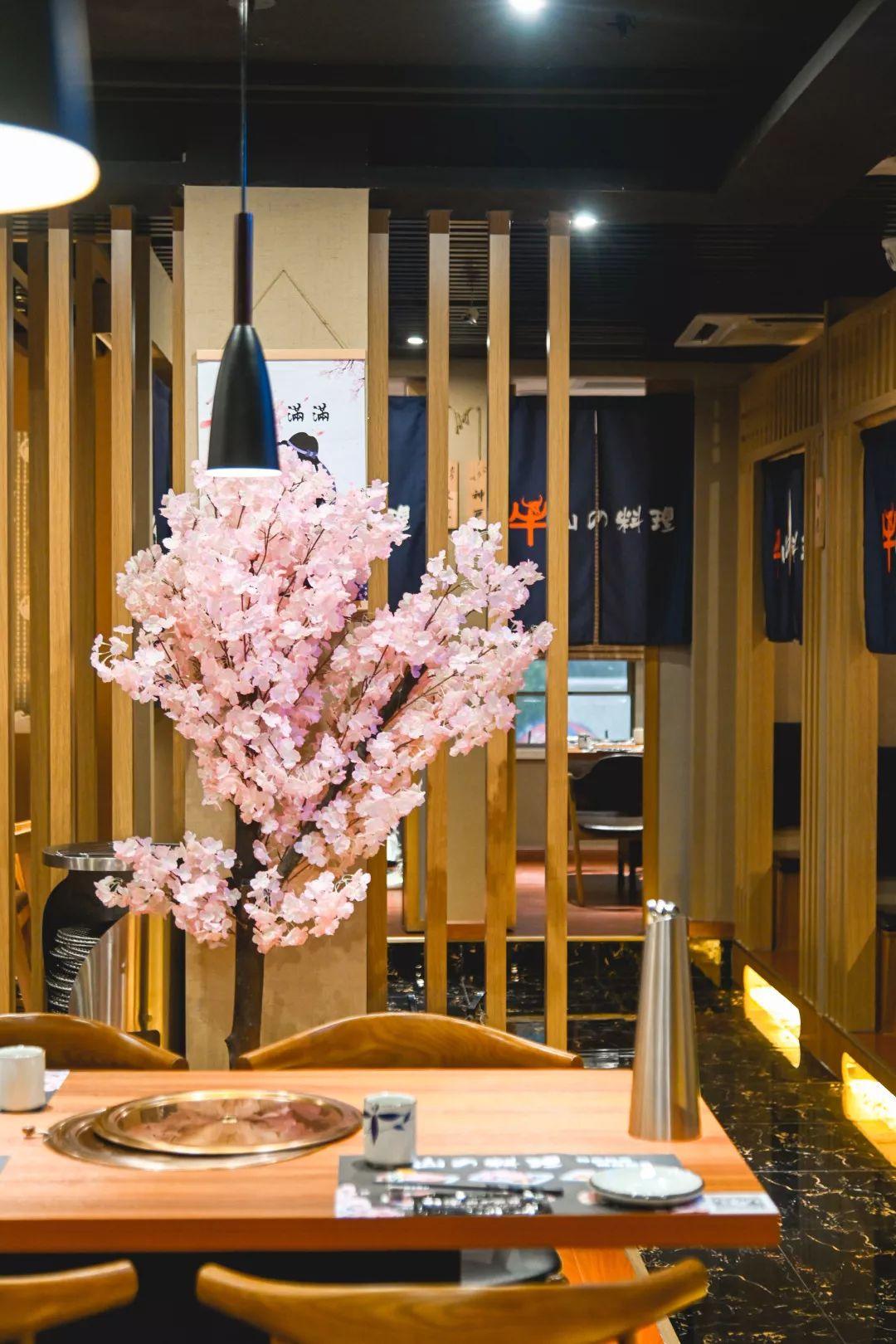 日本最贵和牛店,日本最厚的牛排店铺