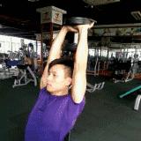 去健身房边看教程边训练,健身房器械使用全解练背