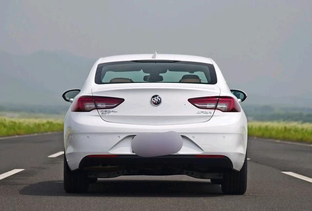 别克君威2.0t降价到14万3落地了吗,别克君威低配落地价