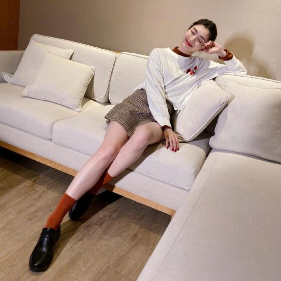 江疏影端庄大方,江疏影偷偷整理礼服